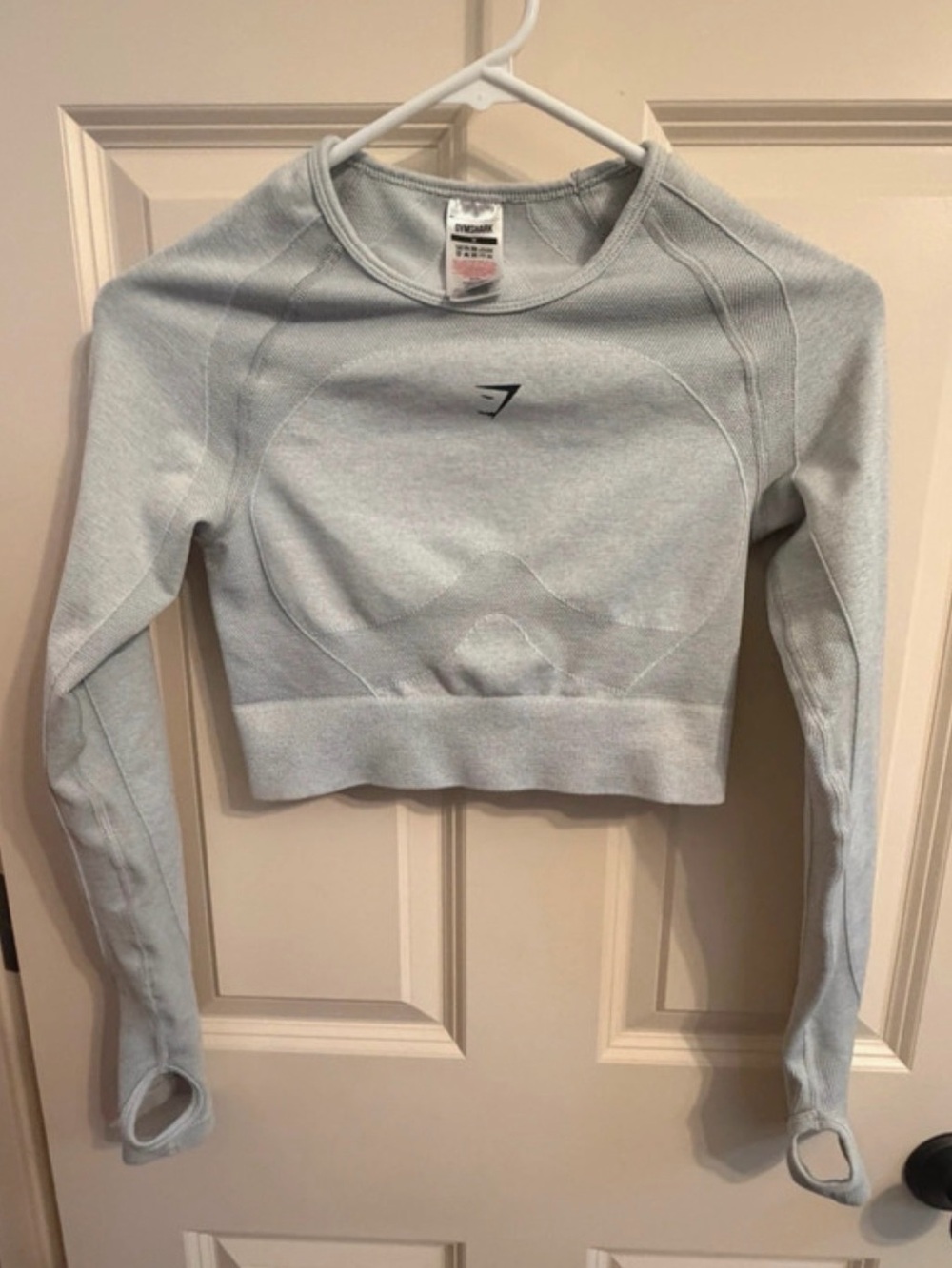 Gymshark Women’s gray Long Sleeve Crop Top workout activewear medium